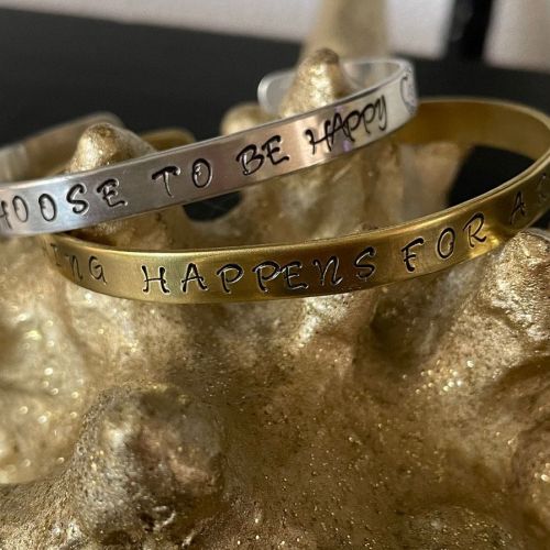 Armbanden gemaakt met slagletters en armbandstrips door Ireen Poppes Slagletter armbanden