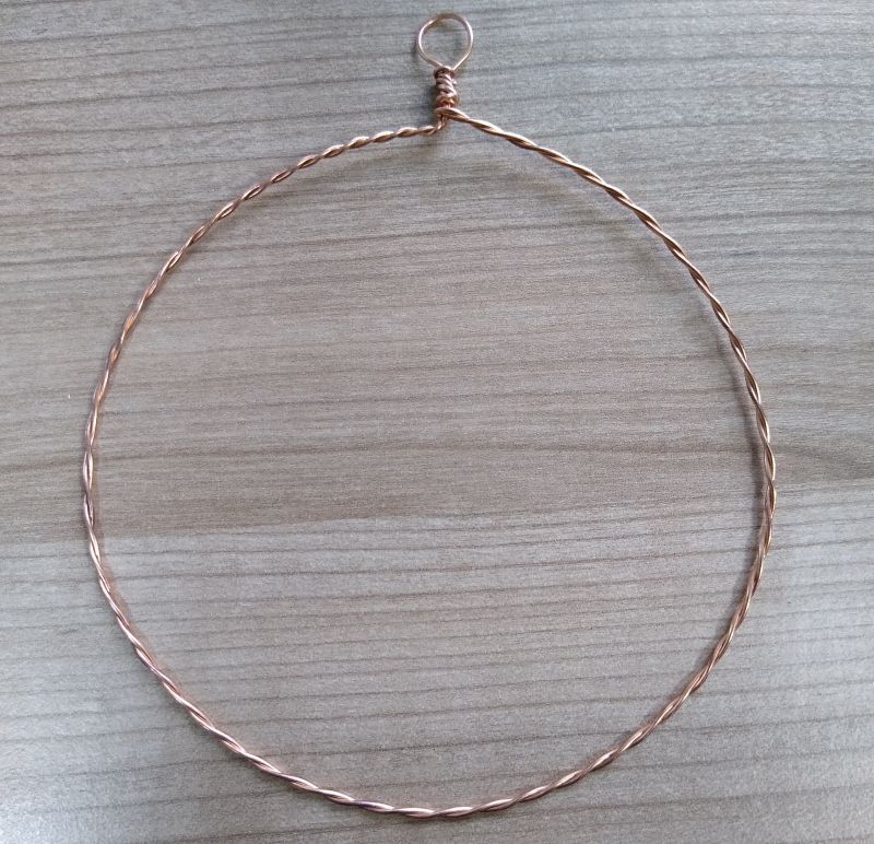 Gedraaide ring van koperdraad voor levensboom